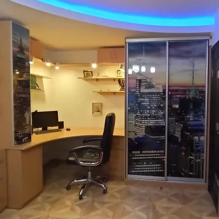 Cozy Near Metro Apartament