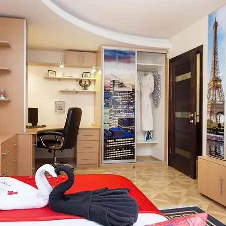 Cozy Near Metro Apartament
