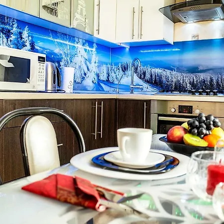 Apartament Cozy Near Metro Mińsk